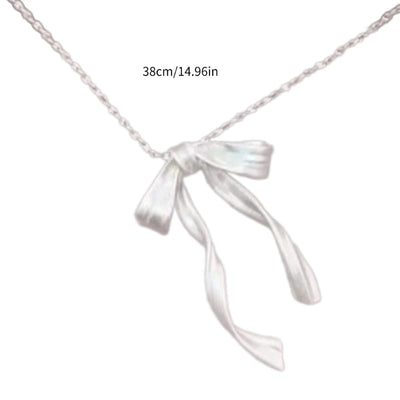 Fashionable Collarbone Chain with Delicate Bowknot Pendant Unique and Sophisticated Neckchain for Fashion Enthusiasts